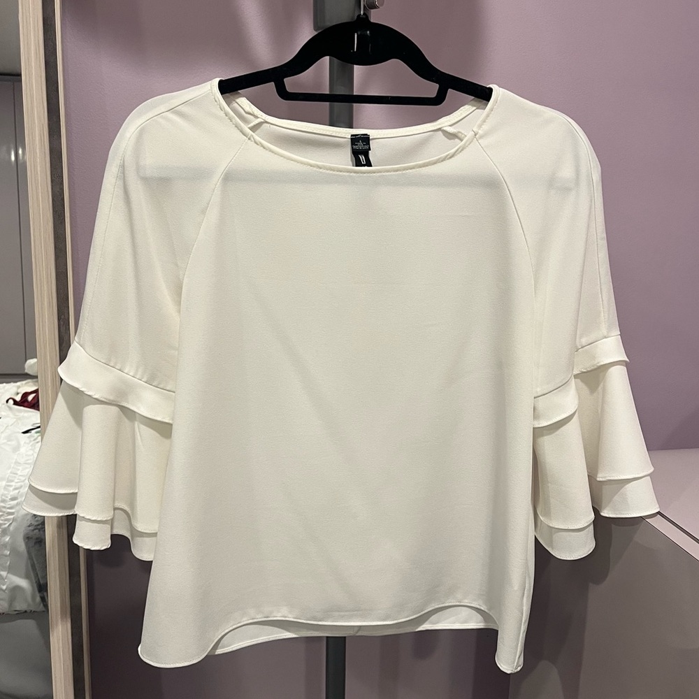 Design Lab Lord and Taylor White Tiered Bell Sleeve Blouse